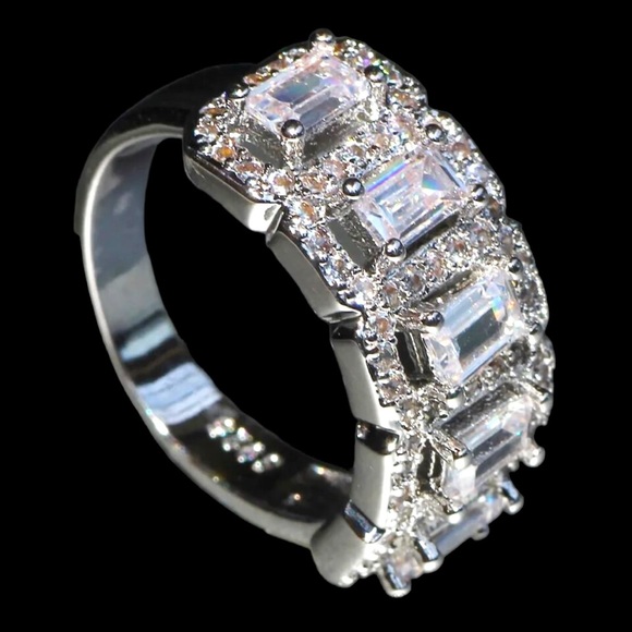 Zircon 925 Silver 5 Stone Band Ring - Picture 7 of 12